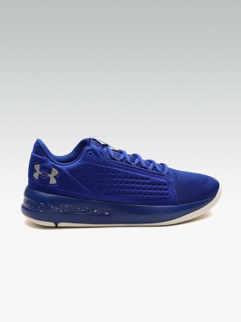 Under armour men's torch low basketball shoe cheap