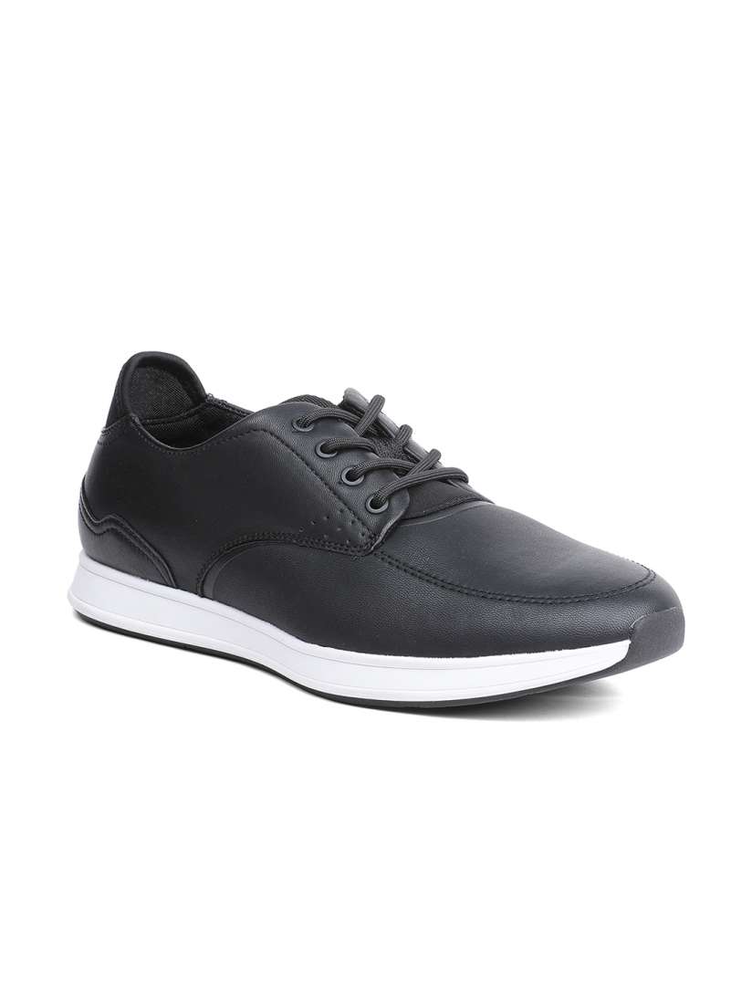 Myntra black sneakers discount