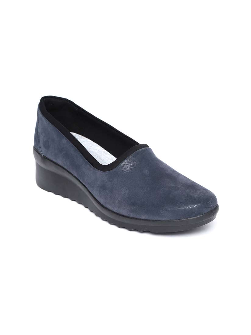 Clarks blue pumps deals