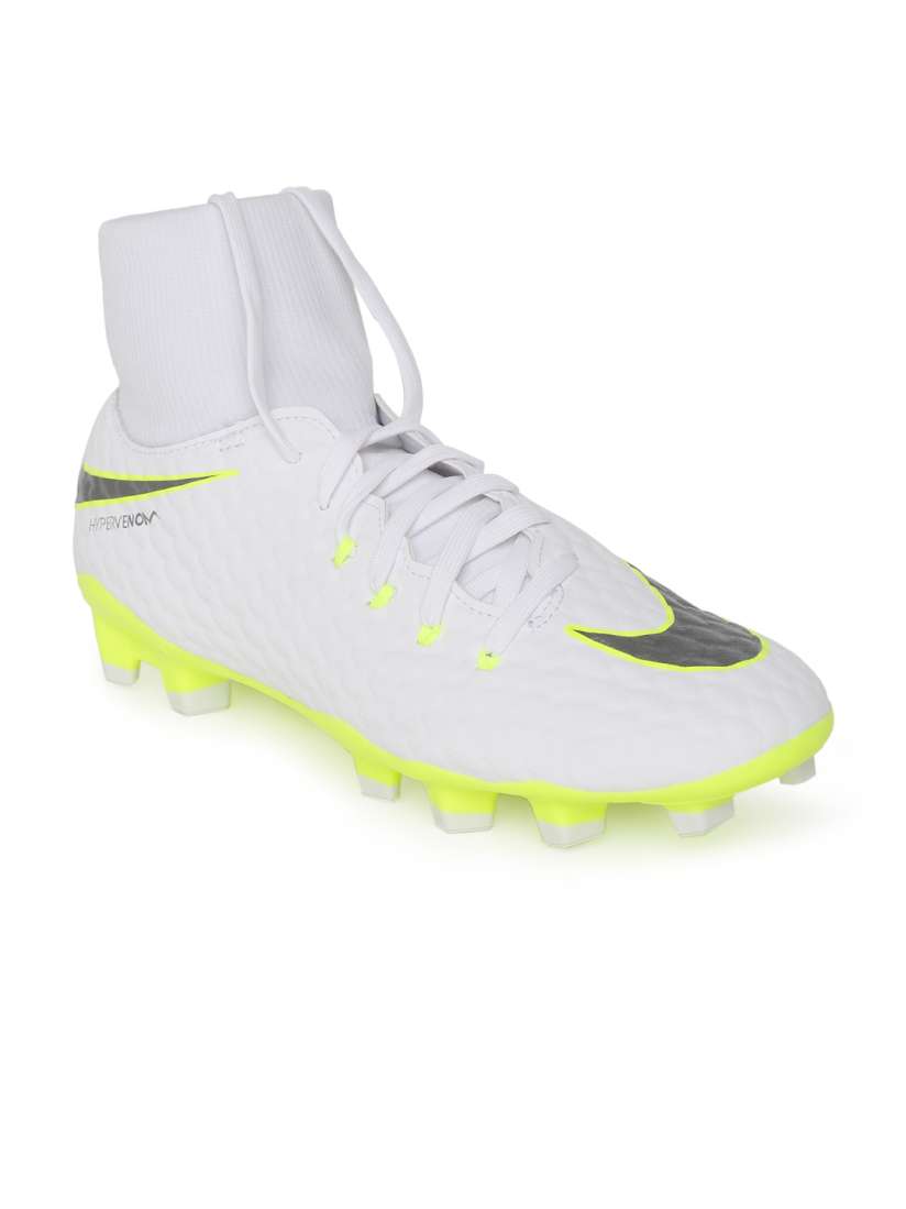 Nike football shoes myntra on sale