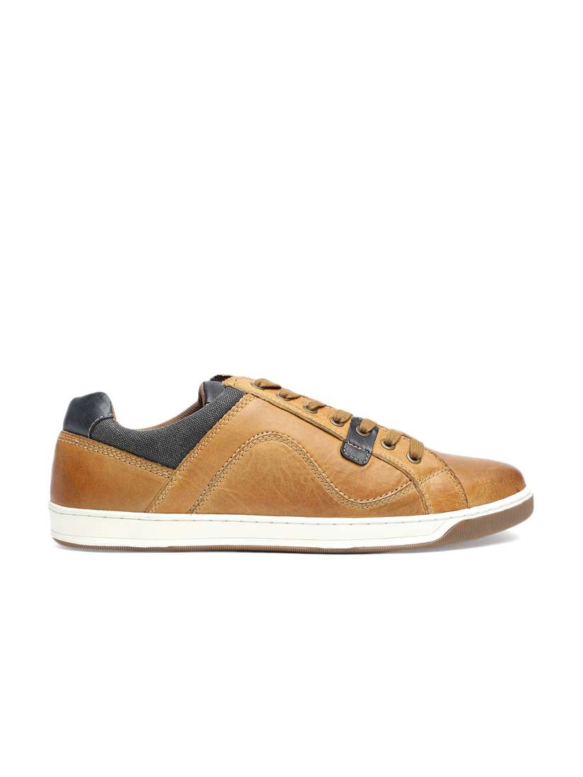 Steve madden envoy sneaker deals