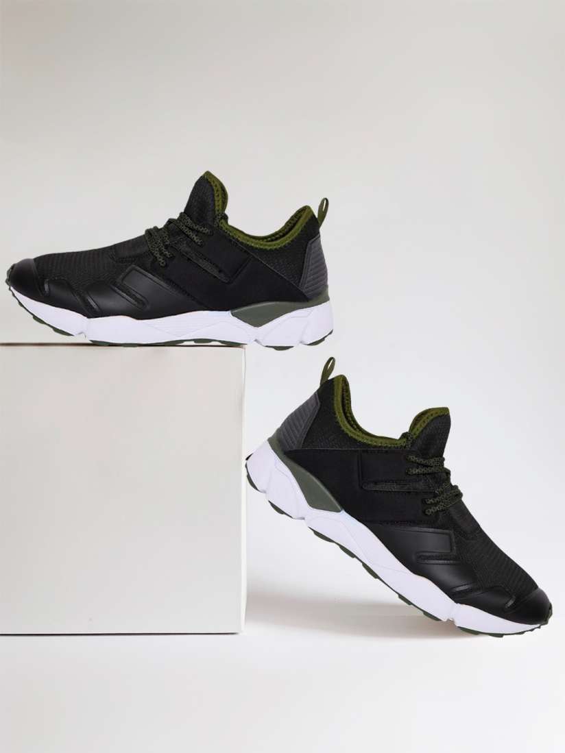 Myntra hrx shoes top