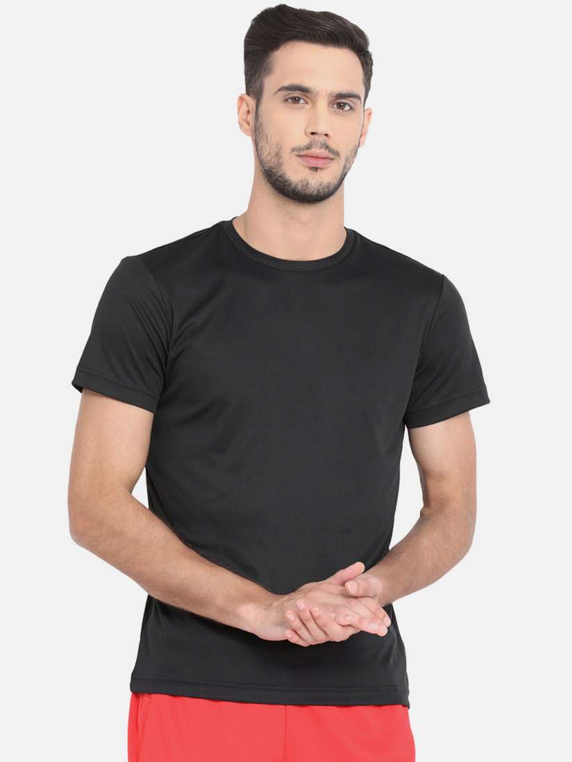 Buy Puma Men Black Solid Round Neck Essential T shirt Tshirts for Men 8172689 Myntra