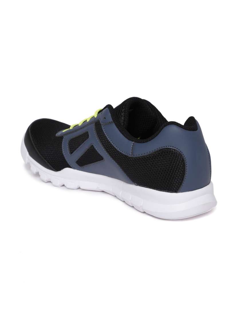 Buy Reebok Men Black RIPPLE VOYAGER XTREME LP Running Shoes Sports Shoes for Men 8177417 Myntra