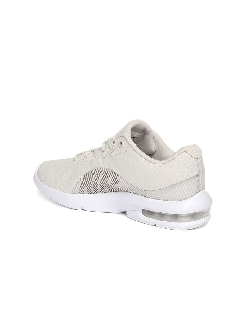 nike max advantage 2 women's