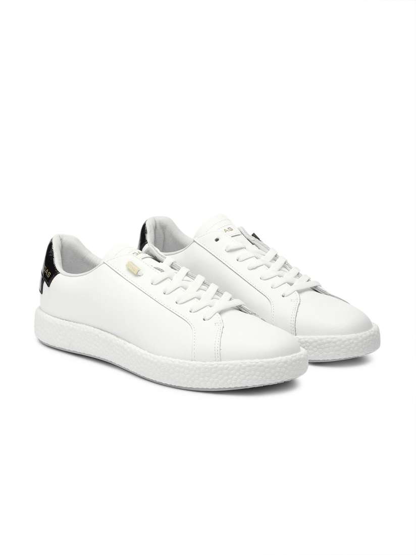 Gas shoes myntra store