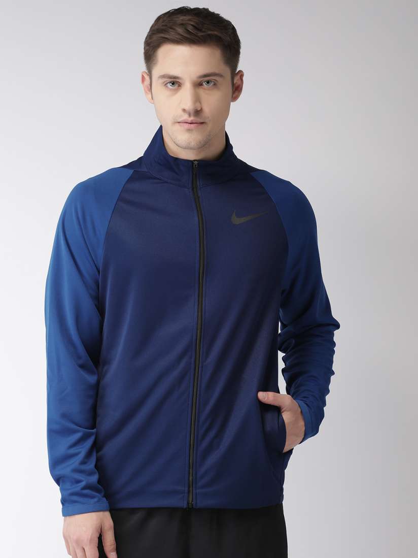 Myntra nike jacket sales