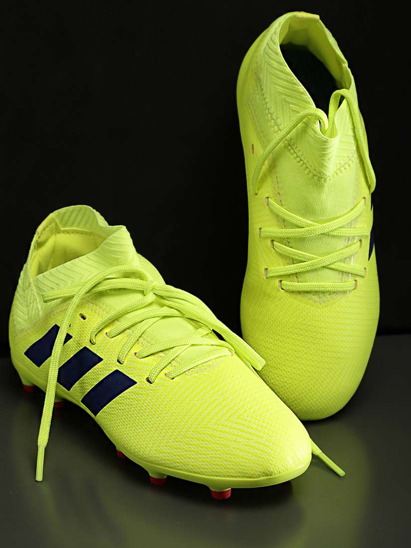 Adidas nemeziz myntra 2025