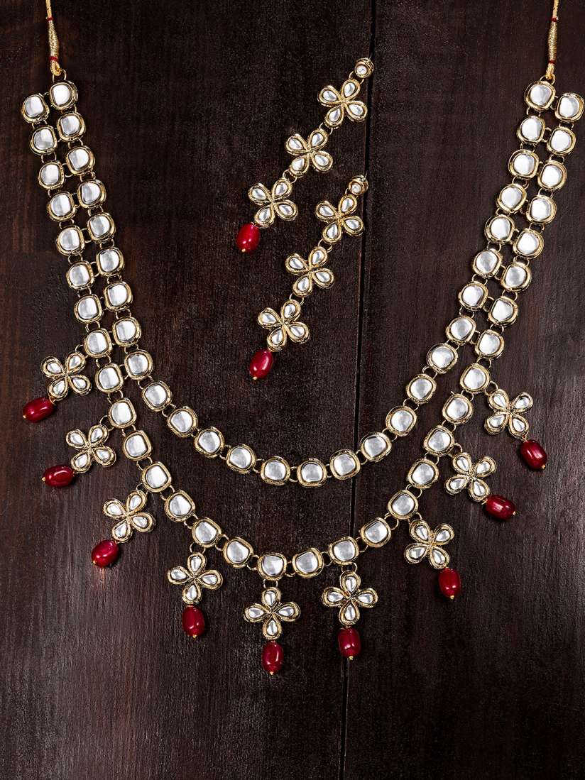 Myntra pearl set store