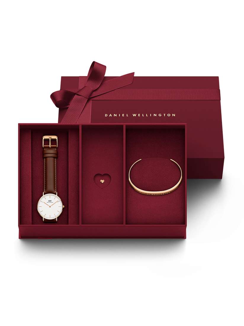 Buy Daniel Wellington Women White Rose Gold Toned Set Of 3 Leather Watch Gift Set DW00500328 Watch Gift Set for Women 8678621 Myntra