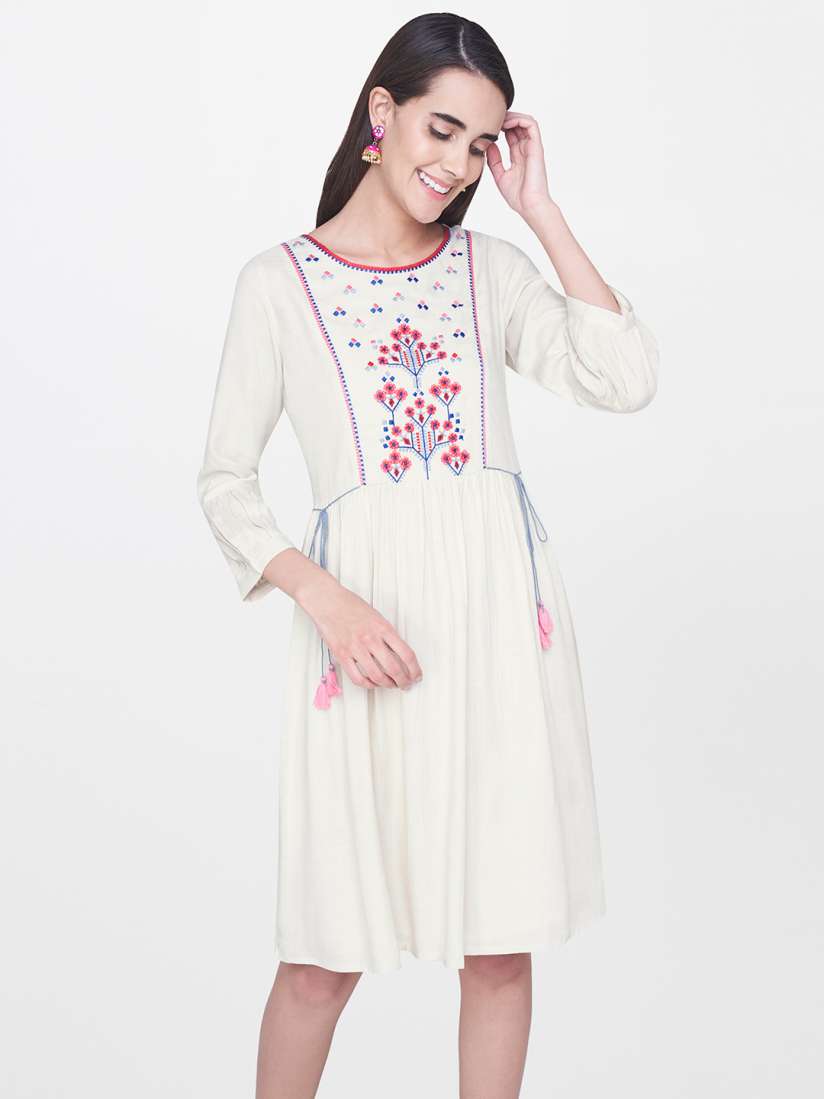 Global desi white dress store