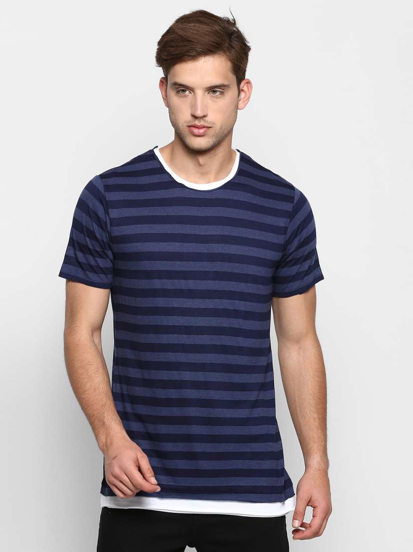 Skult t shirt discount