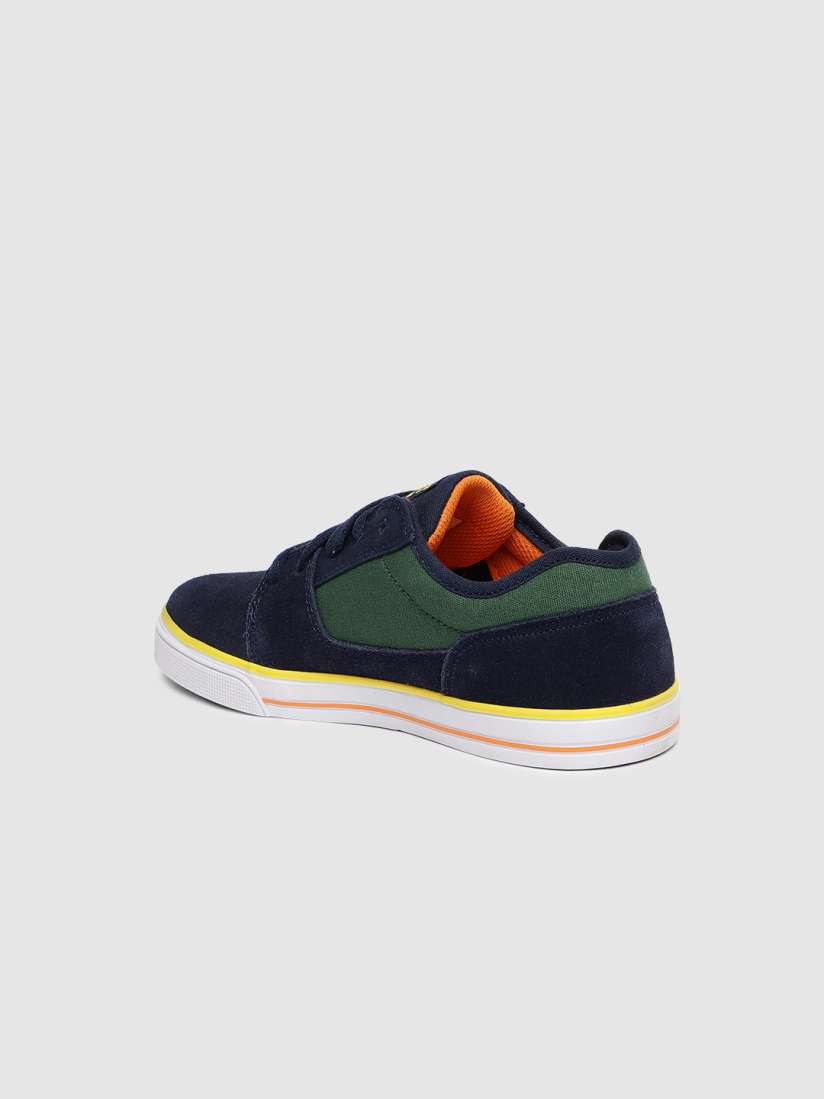 Dc boys sneakers deals