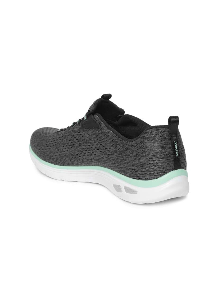 Skechers lively wind shop
