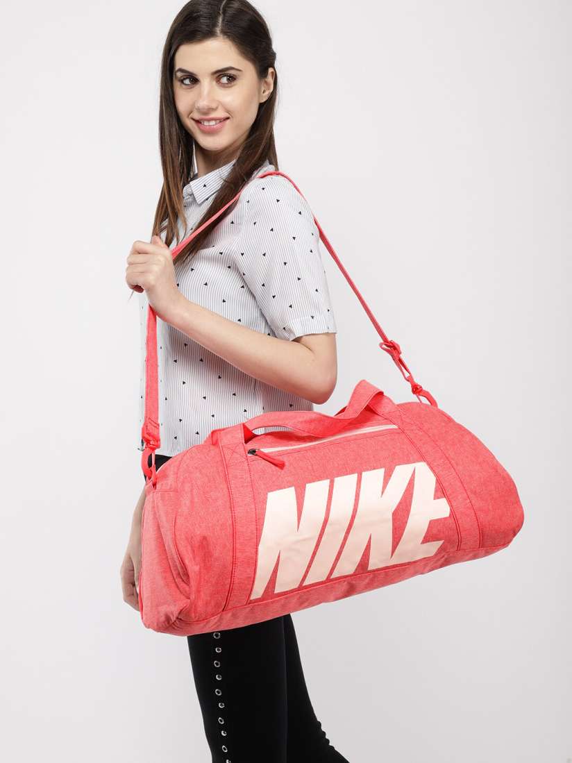 Nike women's training duffel bag best sale