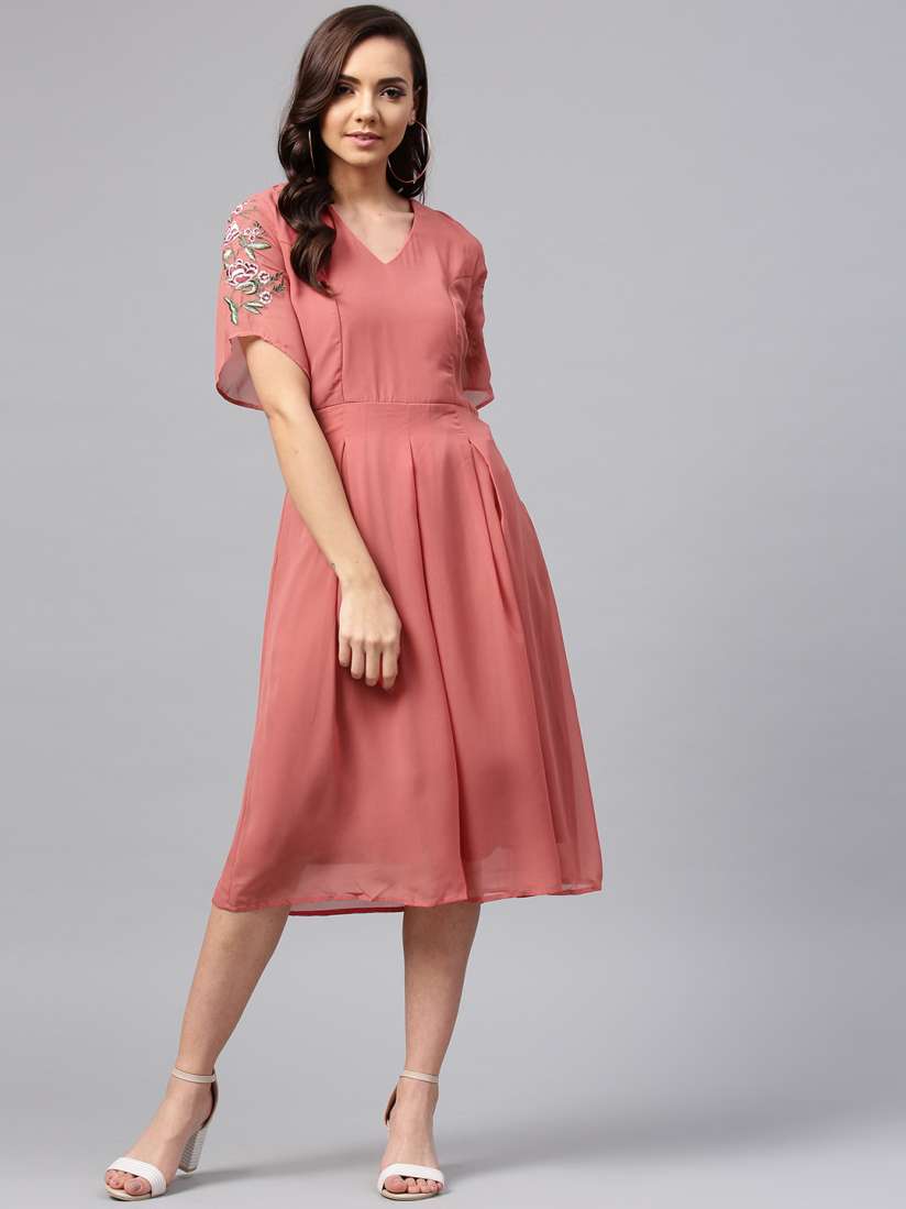Femella dress shop