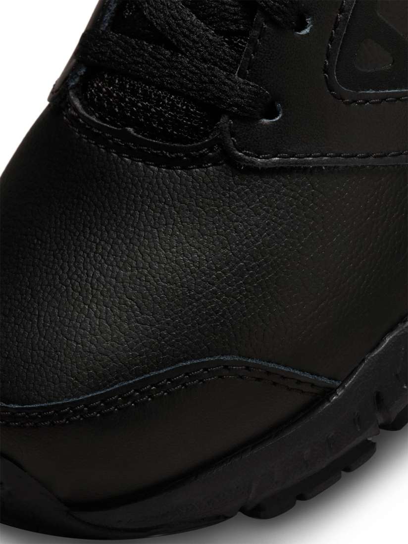 Buy Nike Boys Black DOWNSHIFTER 6 LTR GS PS Running Shoes Sports Shoes for Boys 9082803 Myntra