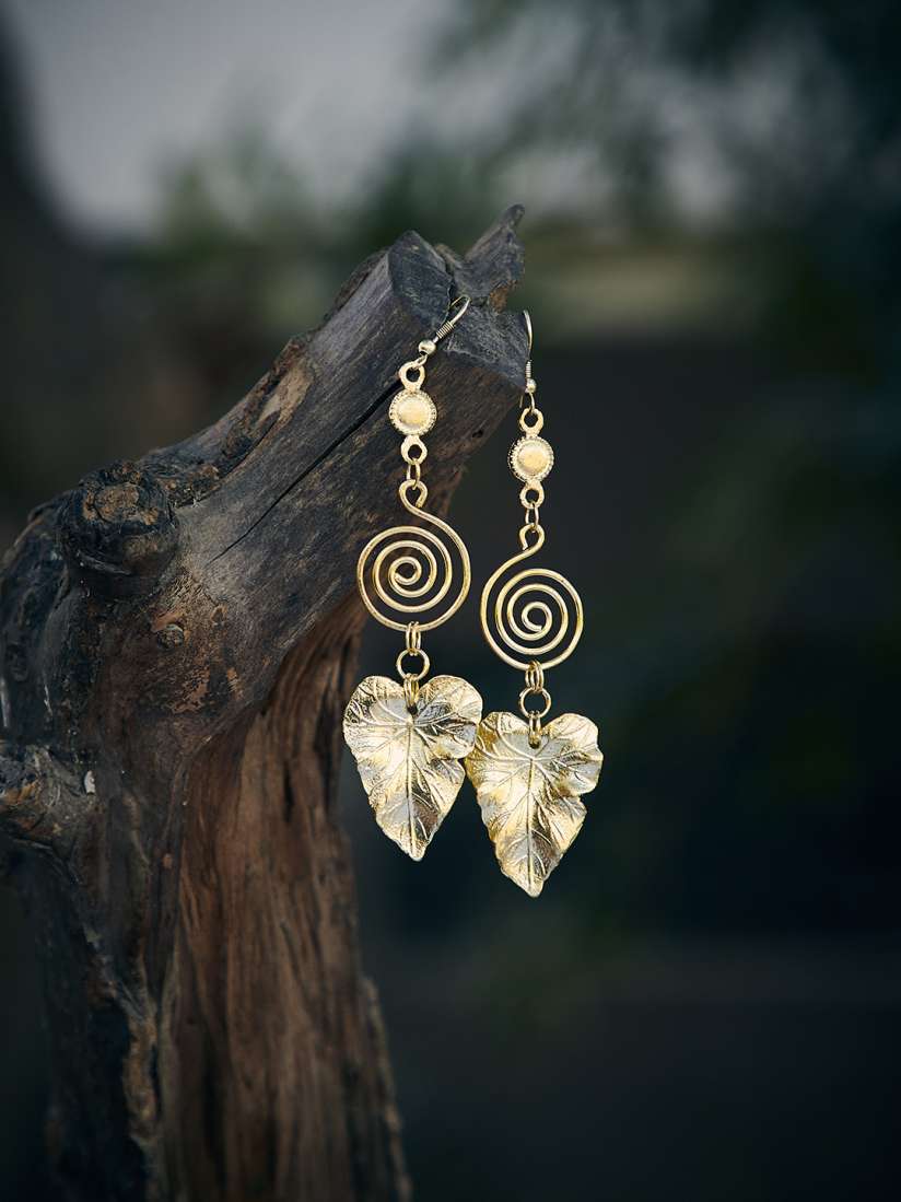 Zerokaata earrings top
