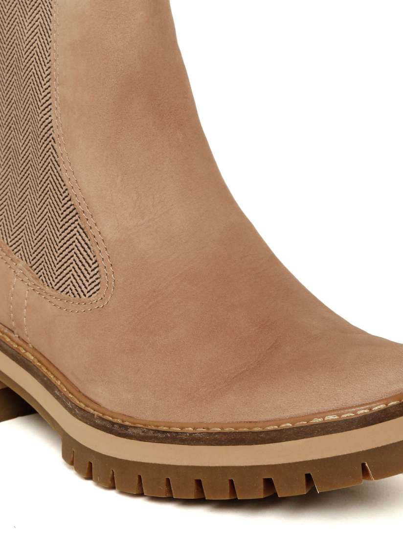 Buy Timberland Women Brown Courmayeur Valley Chelsea Nubuck Leather Mid Top Flat Boots Boots for Women 9161569 Myntra