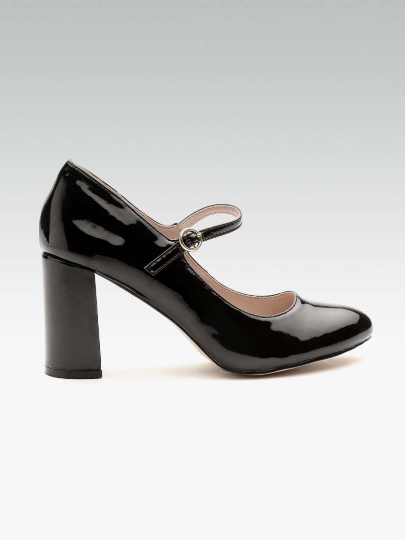 Buy DOROTHY PERKINS Women Black Solid Pumps Heels for Women 9266811 Myntra
