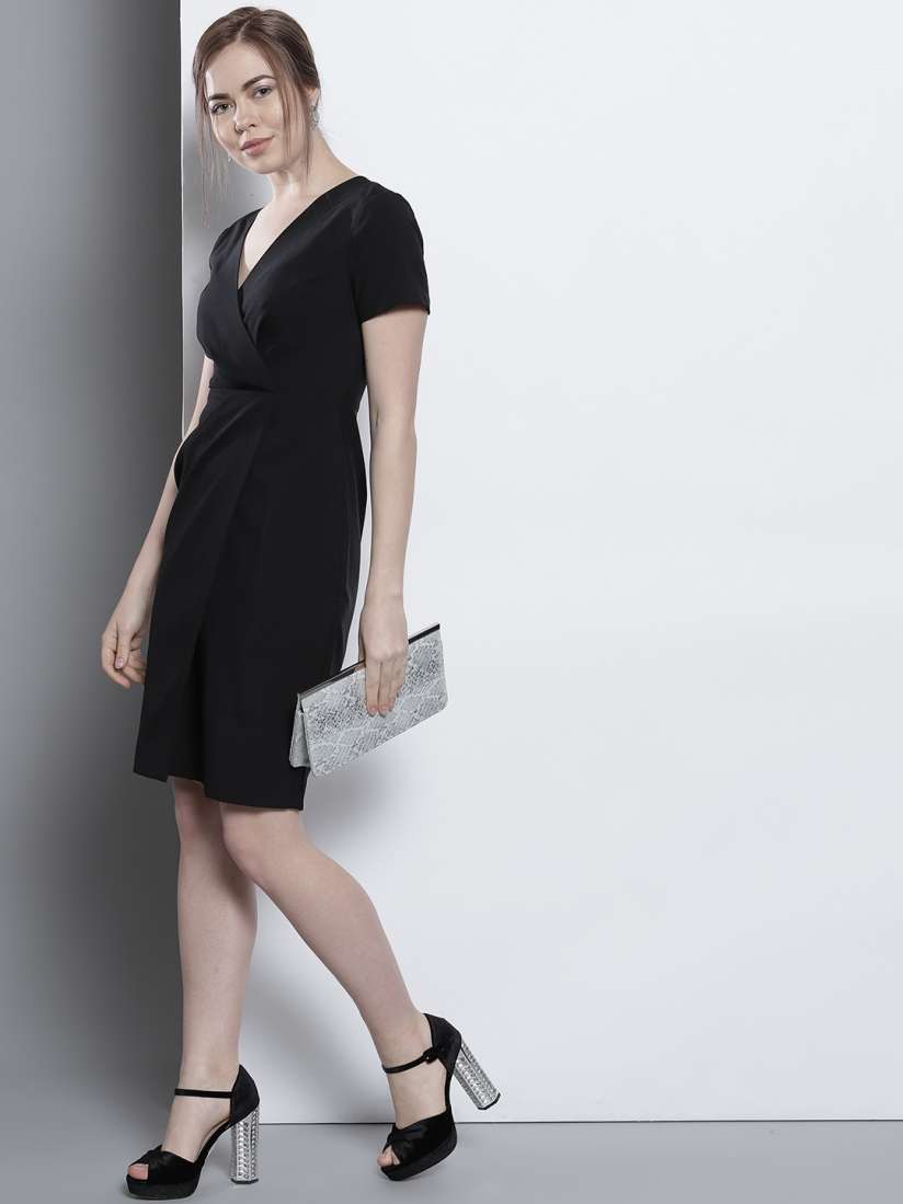 Buy DOROTHY PERKINS Women Petite Black Solid Sheath Dress Dresses for Women 9267237 Myntra