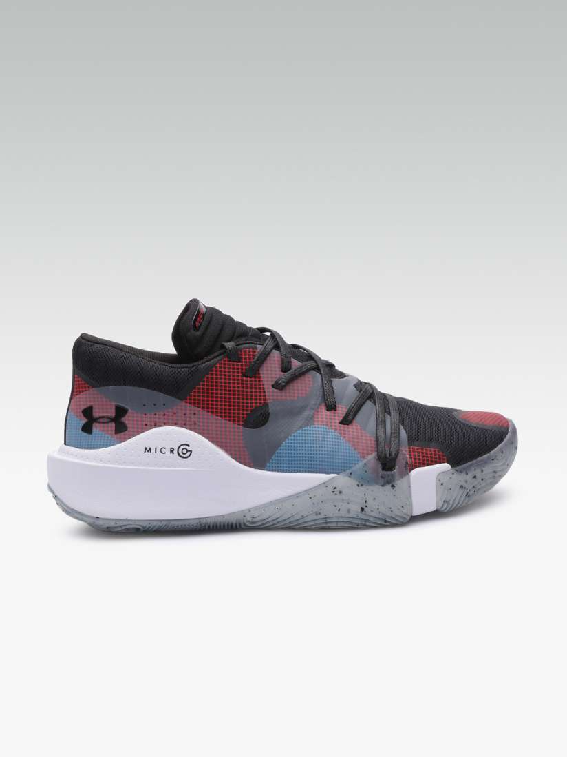 Under armour men's spawn low basketball shoe hot sale