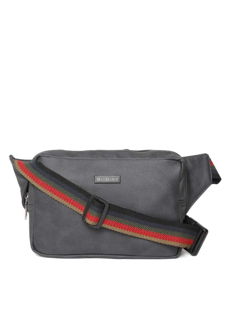 Fanny pack myntra 2025