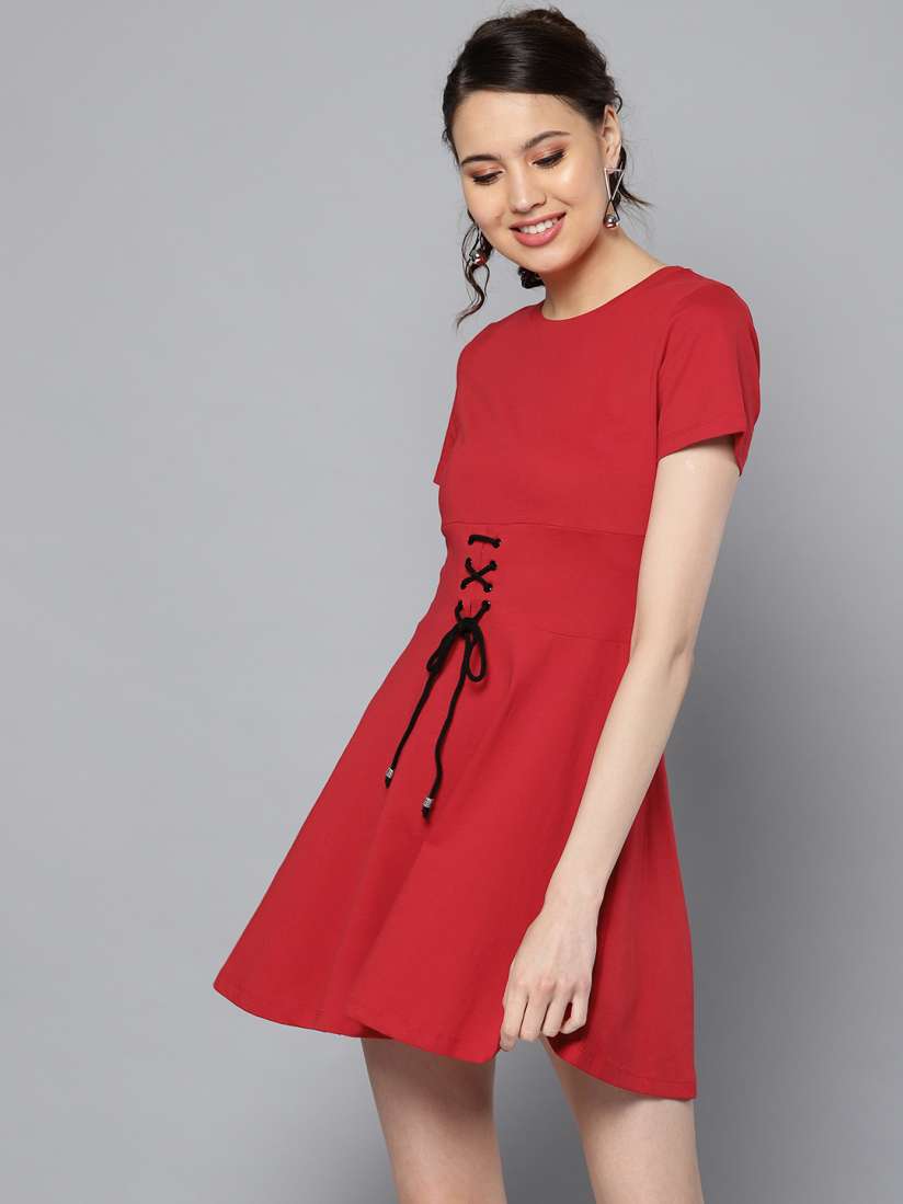 Street 9 dresses online