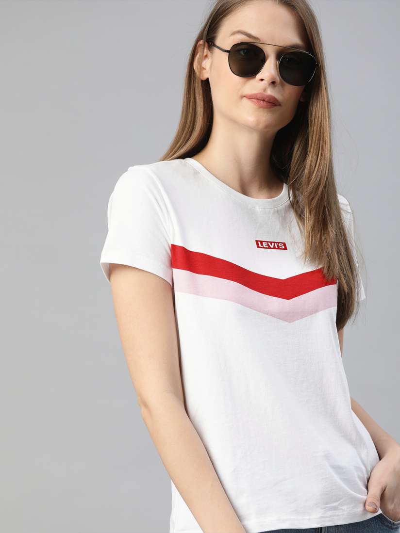 Levis white tshirt women clearance