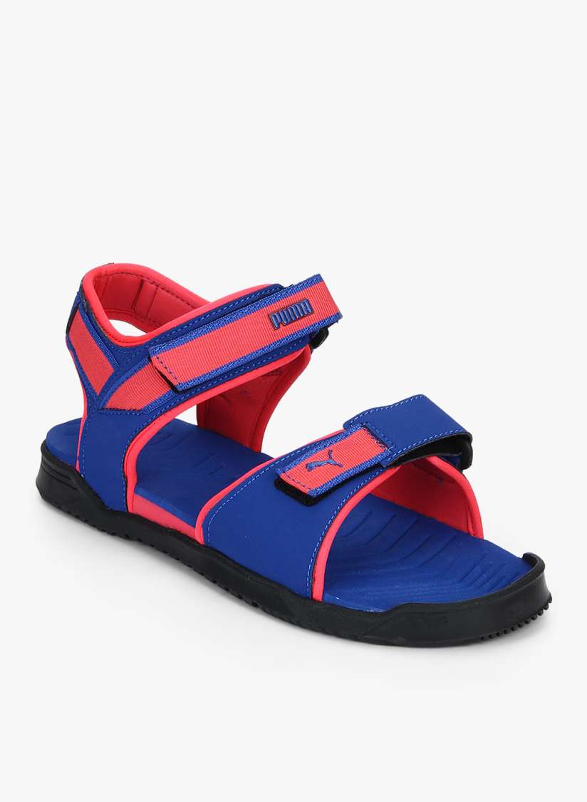 Myntra floaters store