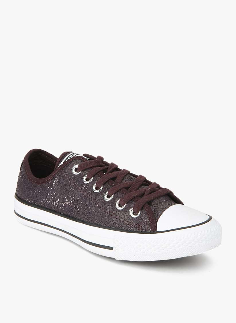 Embellished converse sneakers 2025