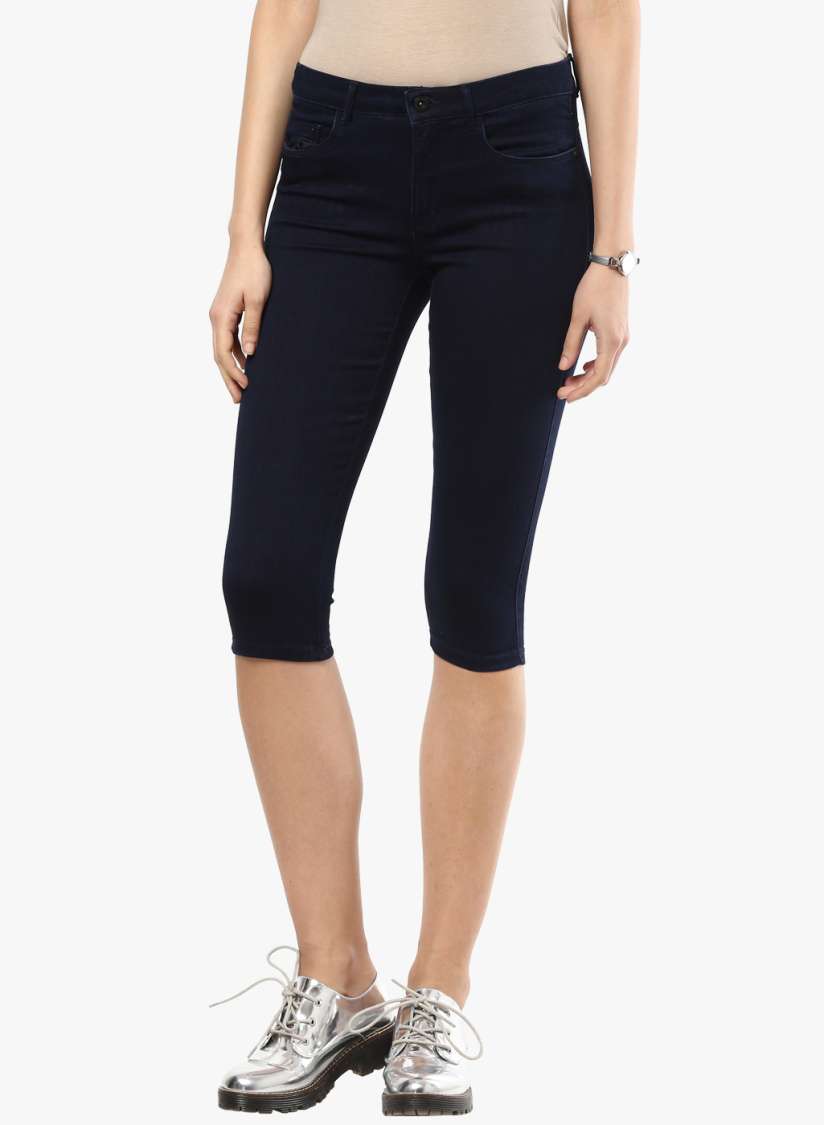 Myntra capri discount