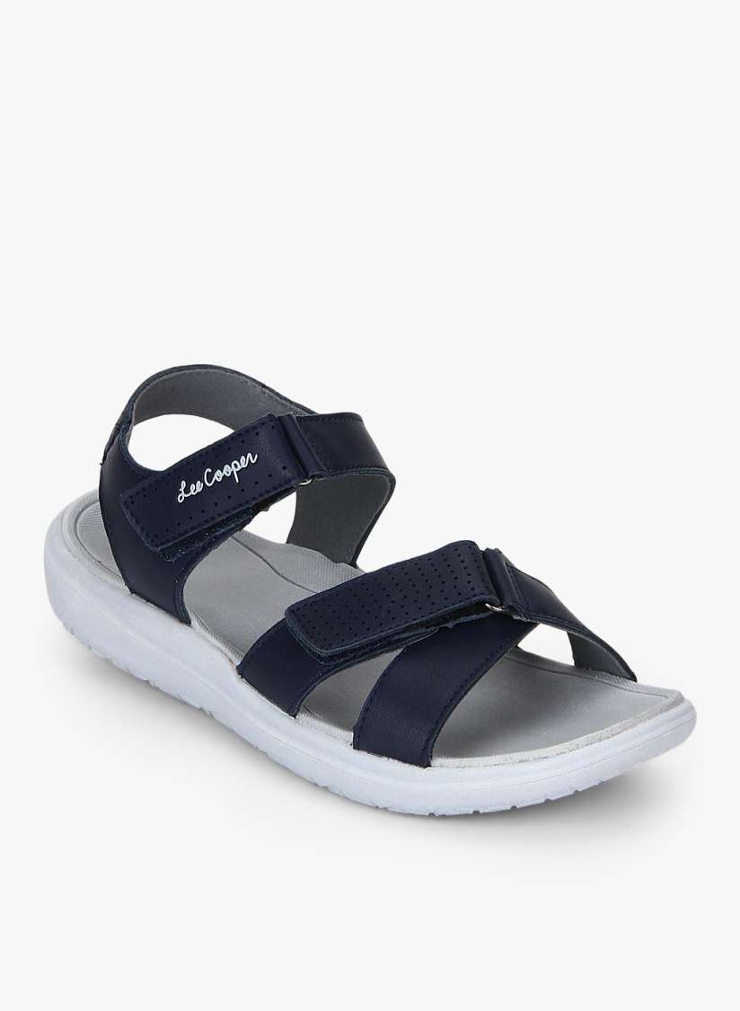 Myntra floaters hotsell