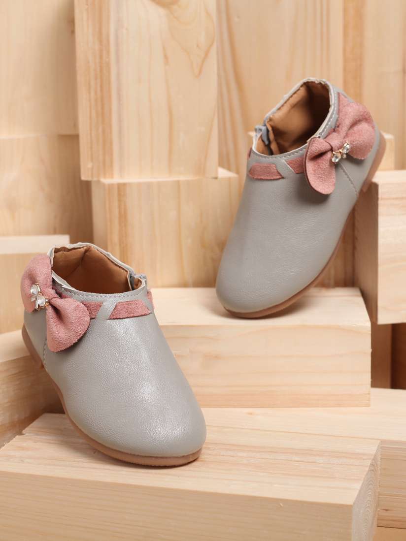 Walktrendy shoes for girl sale