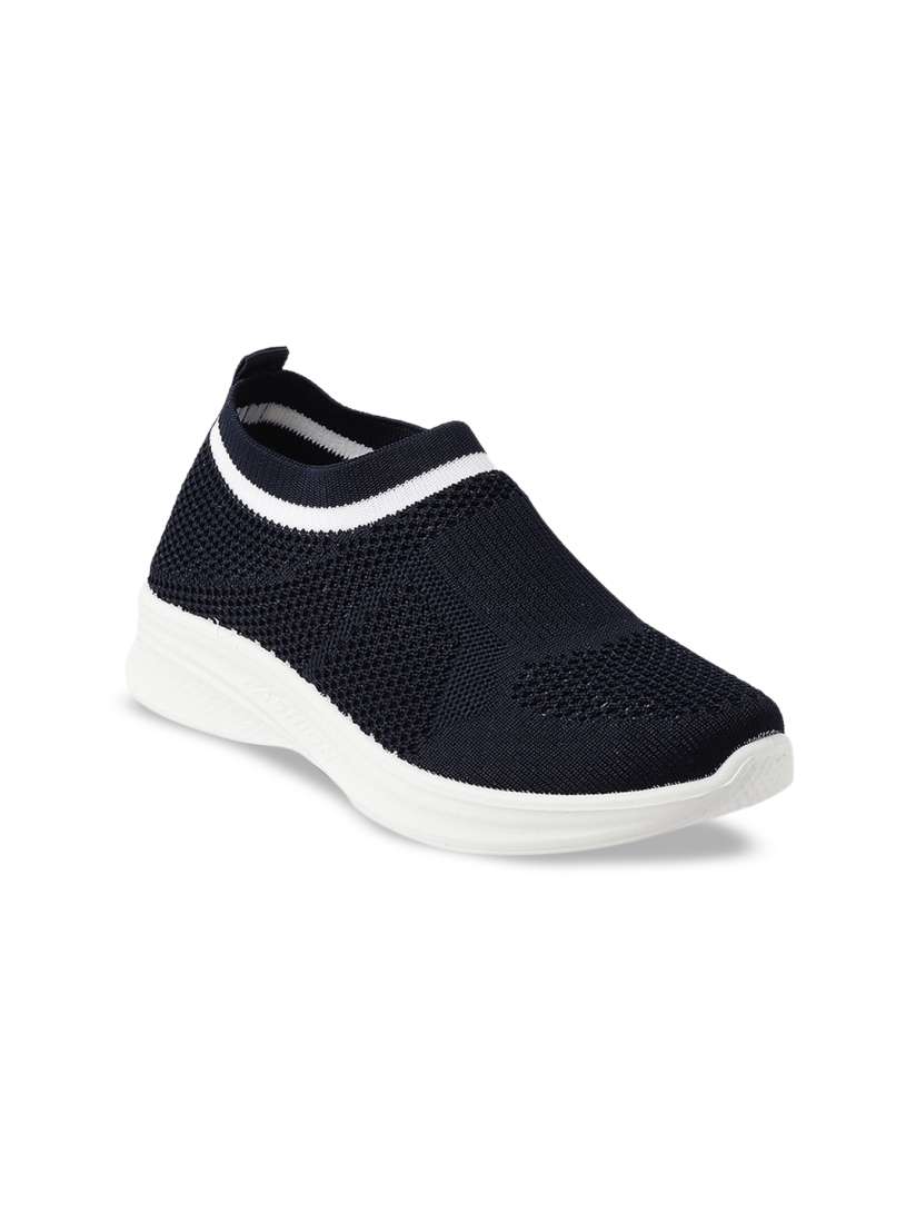 Sole head shoes store