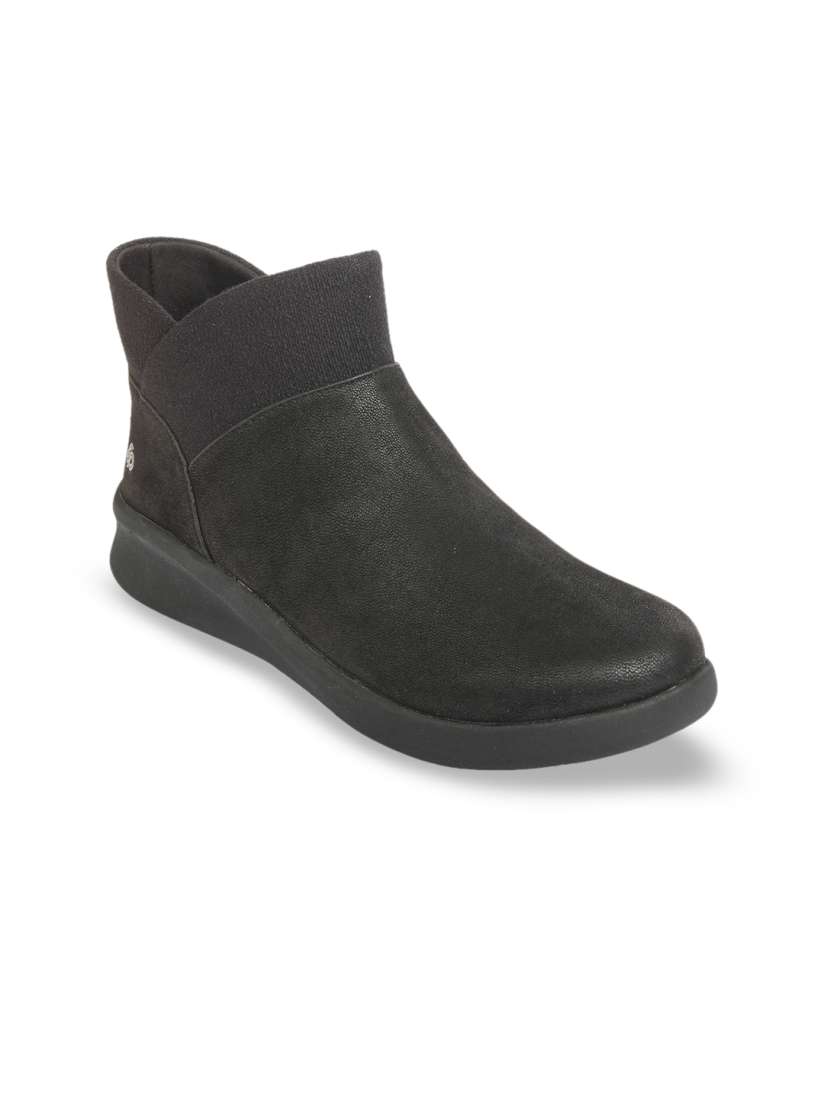 Clarks womens flat boots hotsell