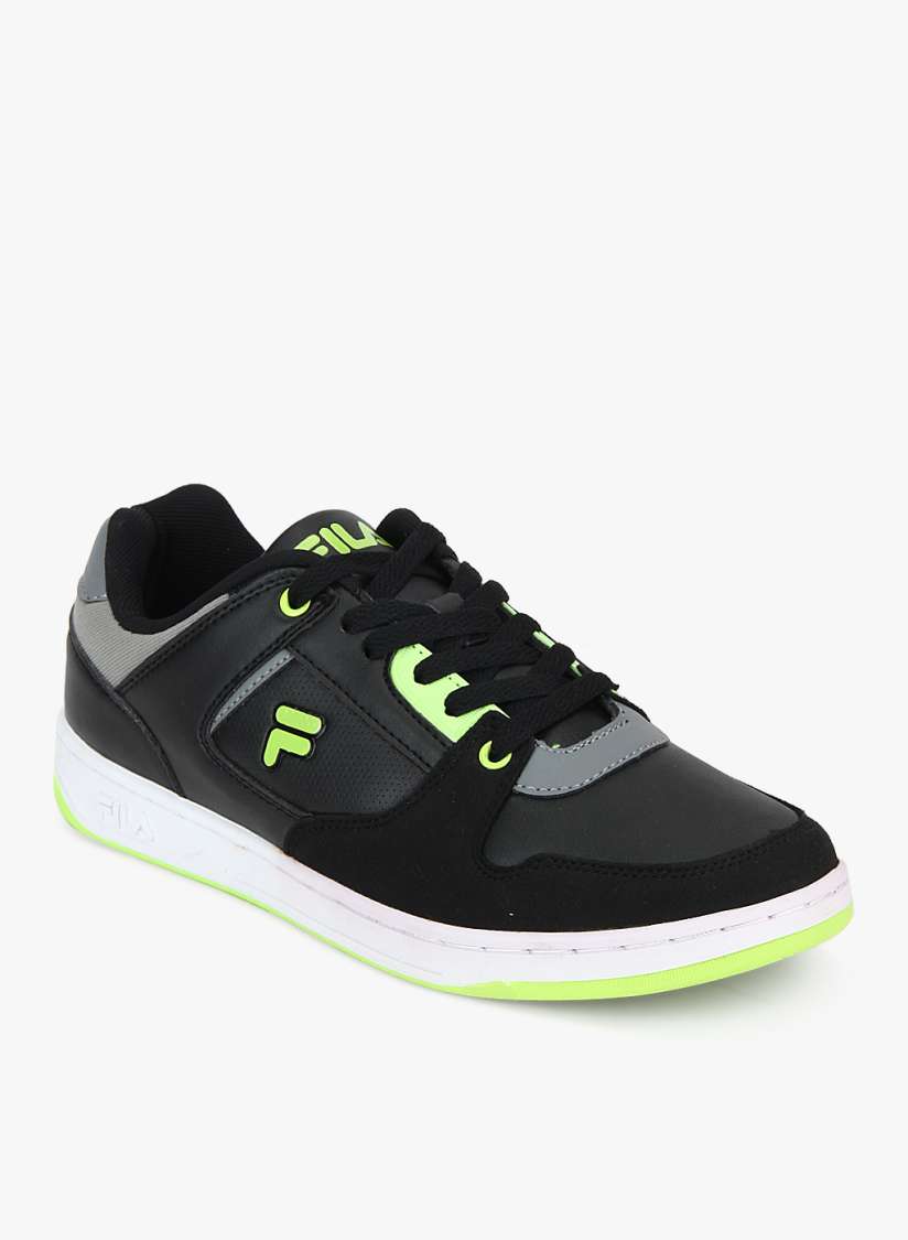 Fila sneakers myntra deals