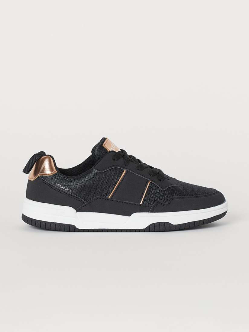 Girls waterproof trainers store