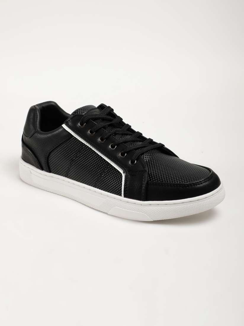 Myntra locomotive shoes shop