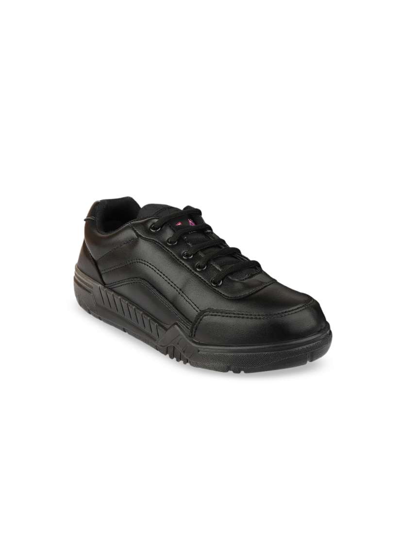 Myntra kids shoes store