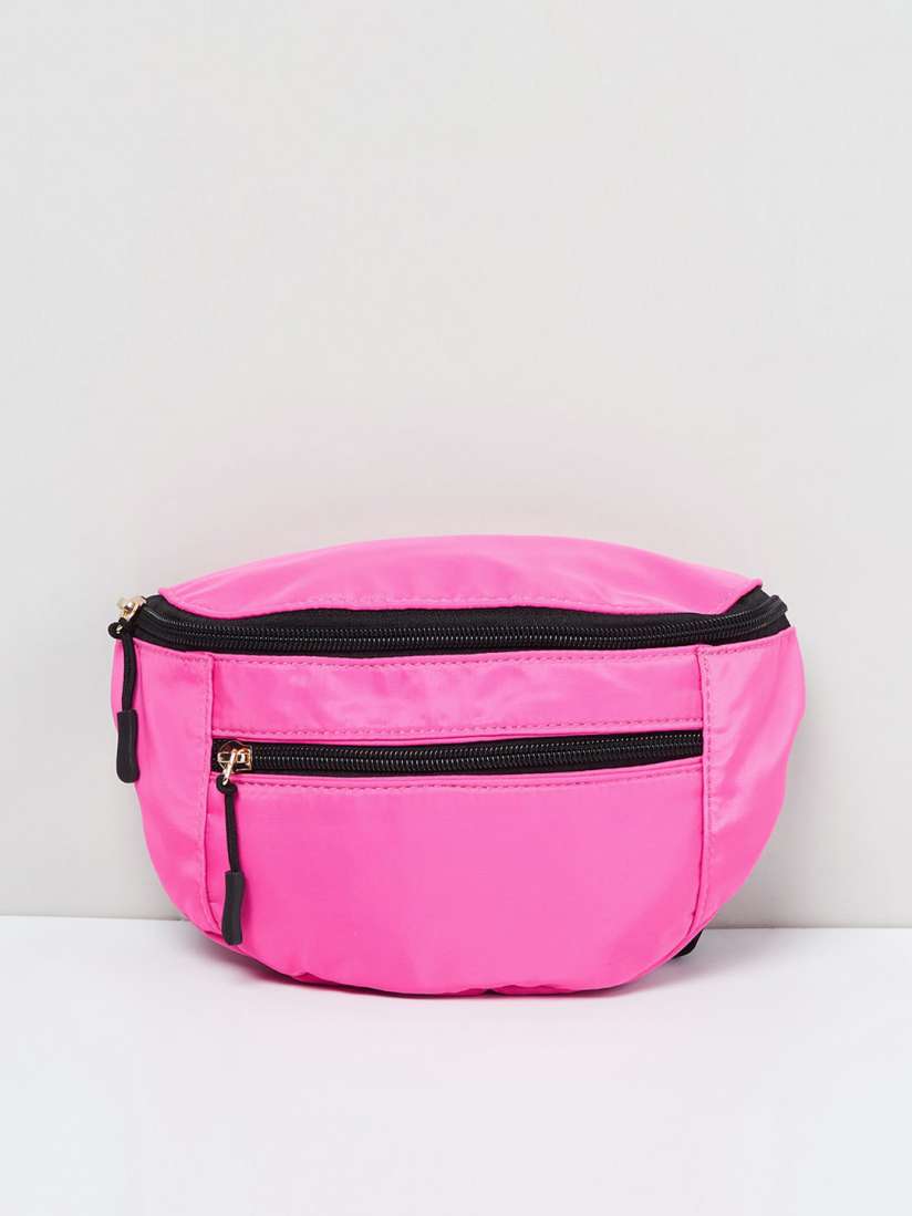 Fanny pack myntra hot sale