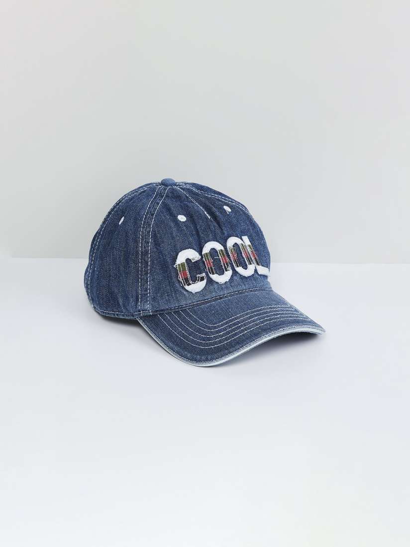 Snapback caps myntra cheap