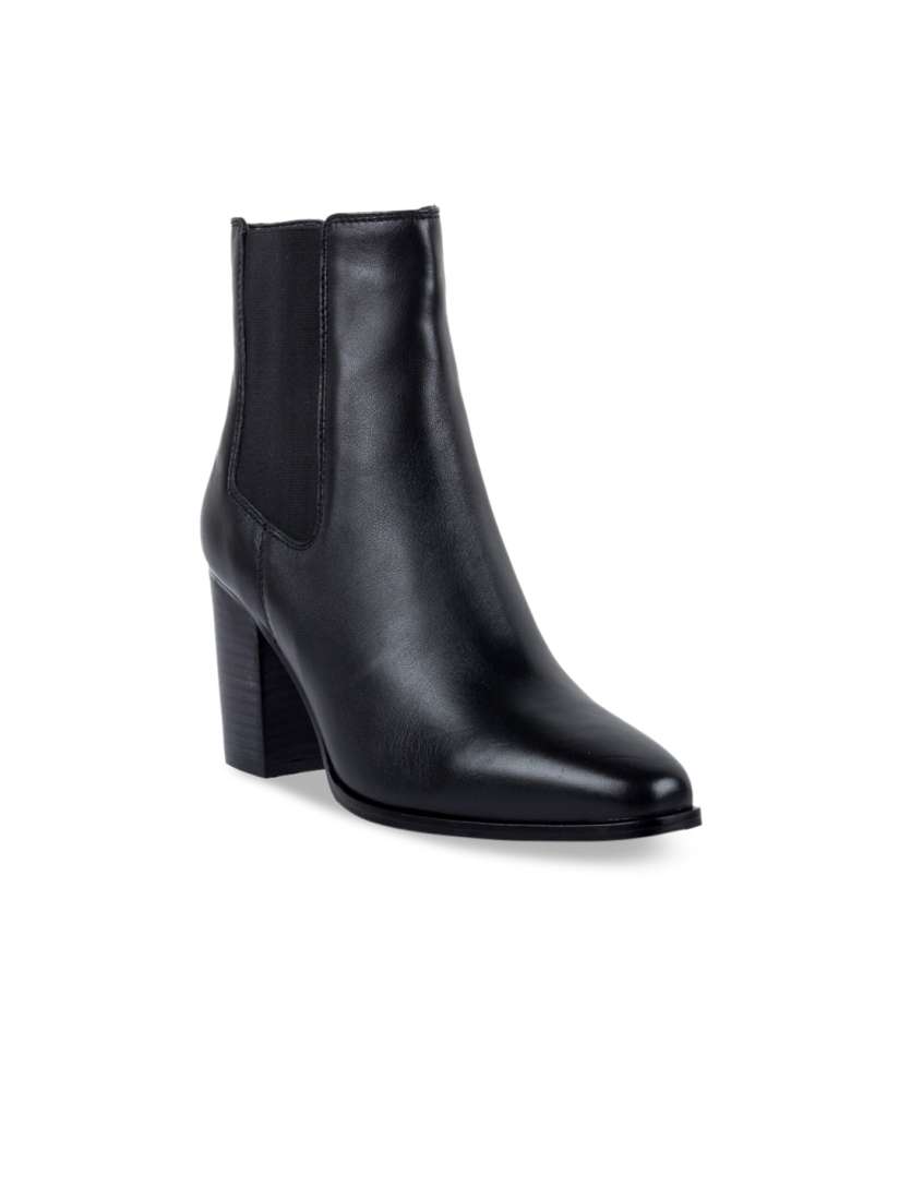 Buy Vanilla Moon Women Black Flat Boots Boots for Women 13098178 Myntra