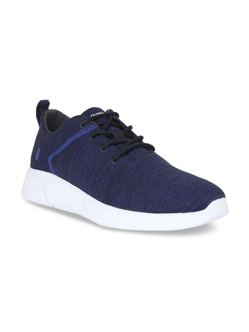 Hush puppies myntra best sale