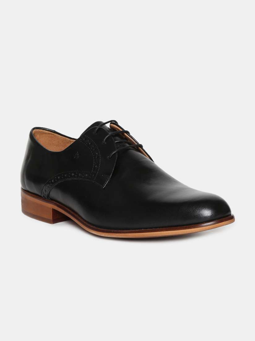 Round toe brogues new arrivals