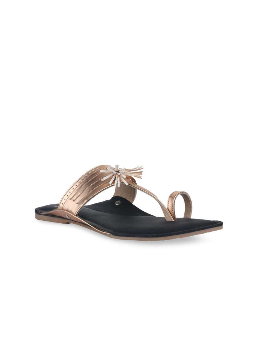 Kolhapuri chappal myntra on sale
