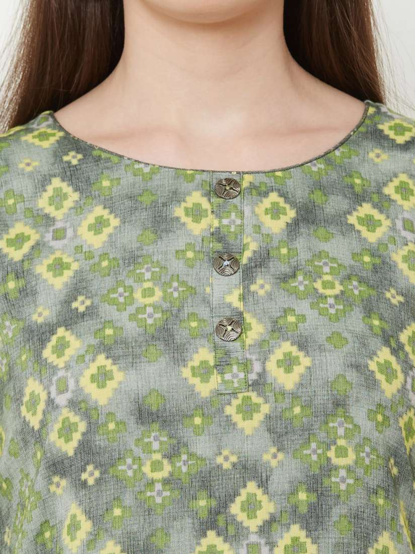 Juliet kurtis in myntra store