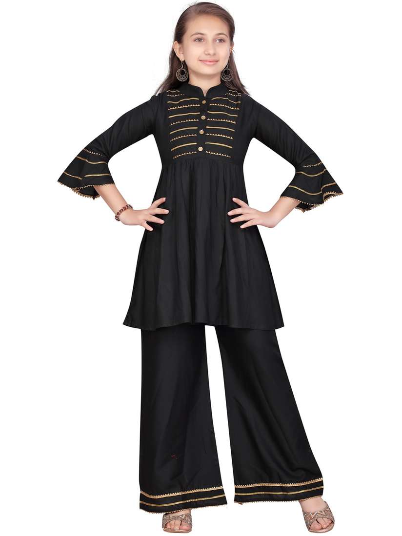 kurti tops myntra