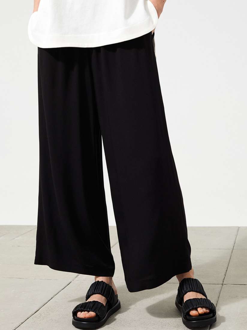 Buy H M Women Black Cropped Pull On Trousers Trousers for Women 14069098 Myntra