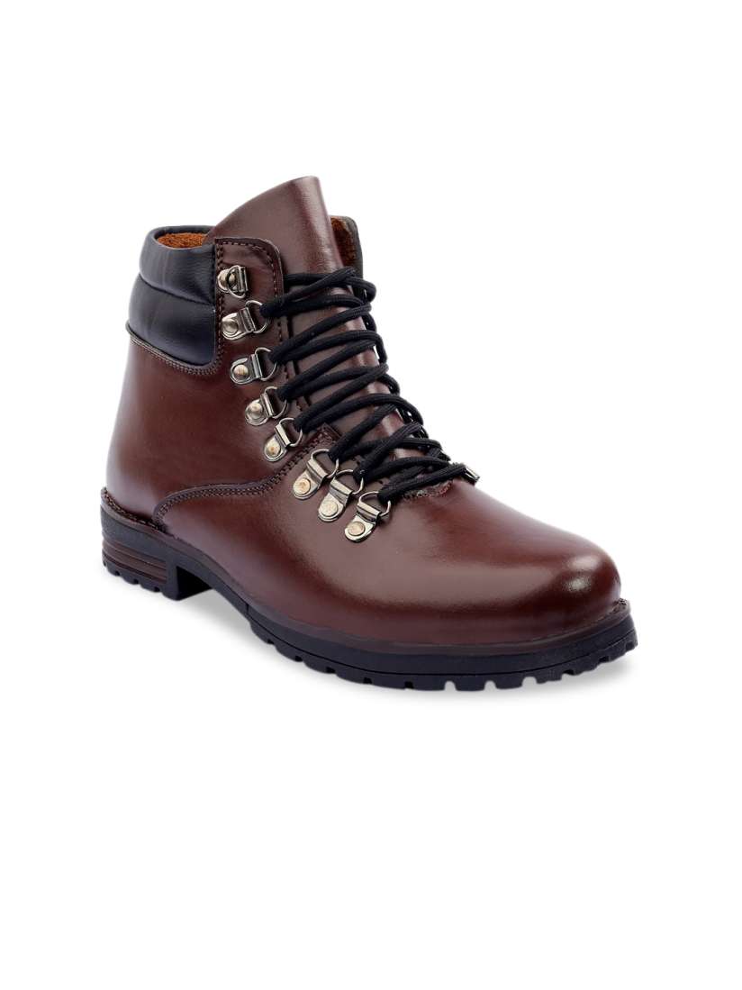 Woakers boots top